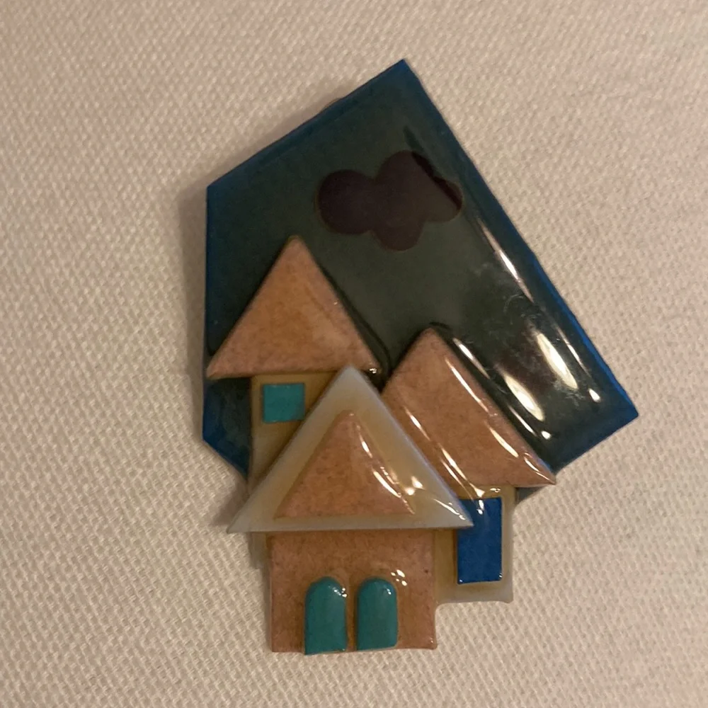 Lucinda House Pin